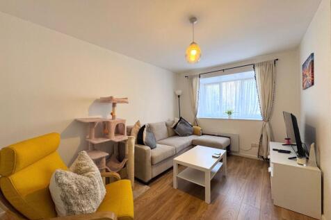 Lounge/dining area