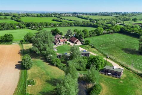 The Old Cow Byre &amp; By The Byre Holidays