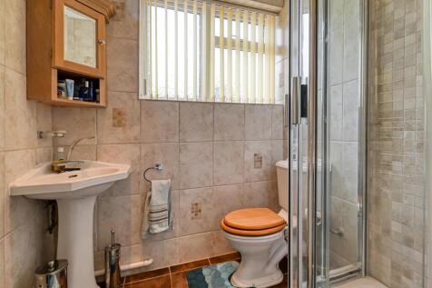 40 Ludlow Road-4.jpg