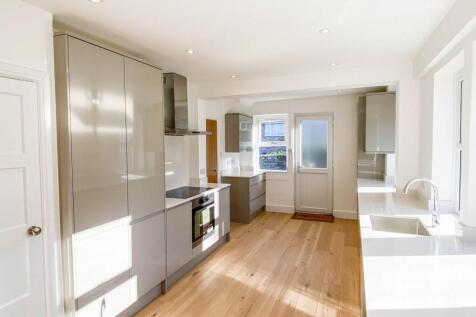 image00018 (Large).jpg