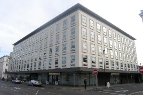 2-bed flat on Apartment 34, The Space, Clarendon Avenue, Leamington Spa, £2,250/mo