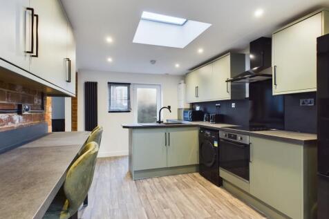 Clifton Road, Darlington photo 4