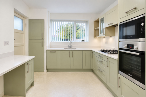 Delamere Avenue, Swinton, M27 photo 4