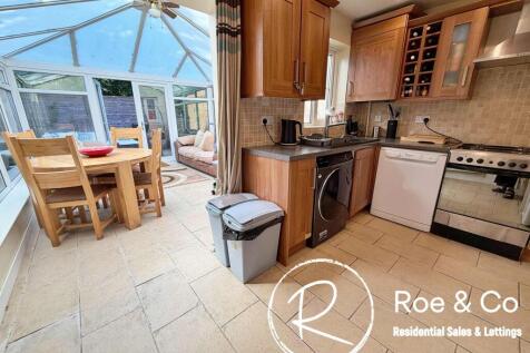Kitchen/diner/conservatory