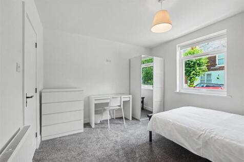 Bedroom 2_1.jpeg