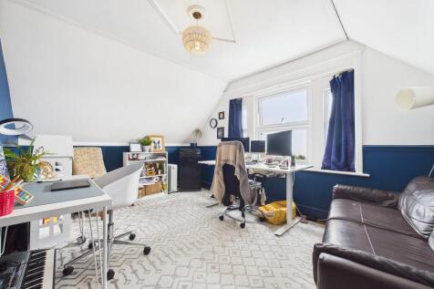 CAM01085G0-PR0592...