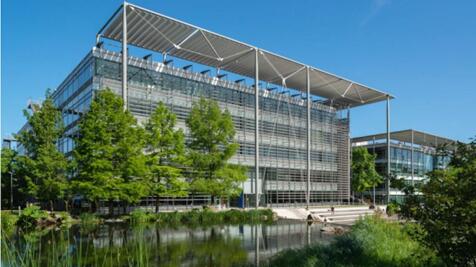 B9 Chiswick Park Exterior.png