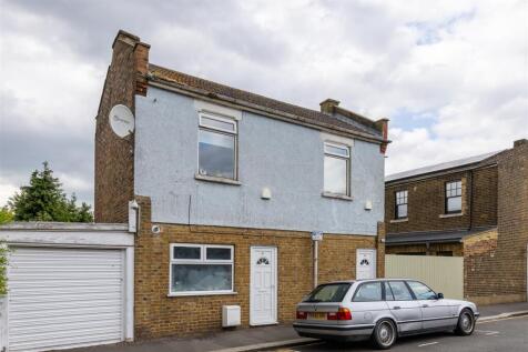 Suffolk Park Road, E17