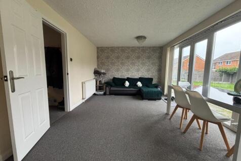 Living room 1