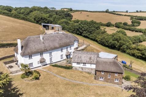 Hele Farmhouse