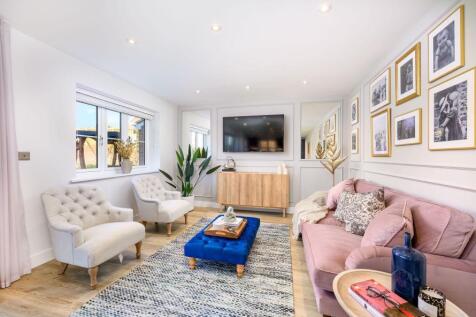 Eden Green - Plot 35 - Family