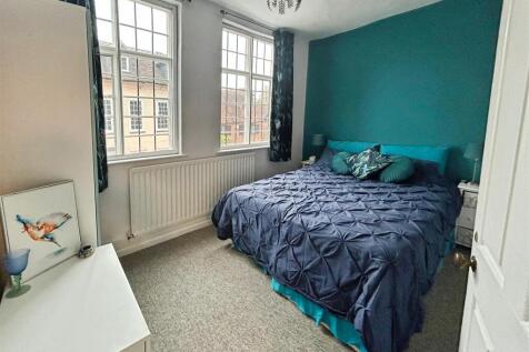 070a0467-B-4D54-ABC0-E4CBBB2EBC82-1072-000000DC2C2