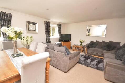 Living Room/ Diner