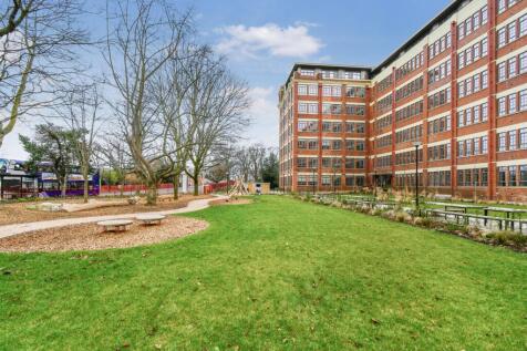 Communal Grounds (3)