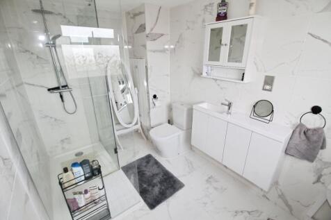 En-Suite Shower Room