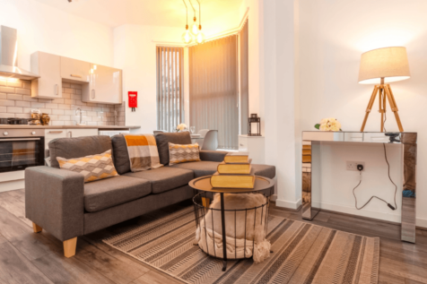 3 bedroom flat on Falmouth Rd, London SE1, UK