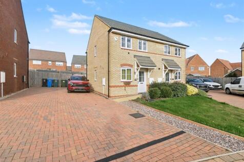 Corby, NN17 - property photo
