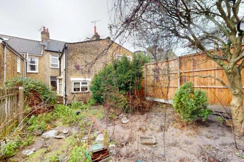 69 Inverine Road, Charlton, London, SE7 7NJ