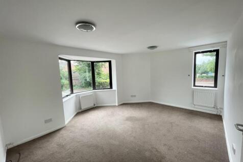 The Apartment, Ringway Golf Club, Hale Barns photo 2