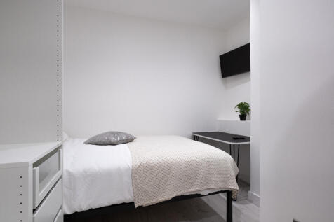 1-bed house on High Street, Lincoln, Lincolnshire, £550/mo