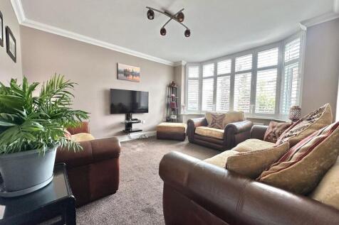 PHOTO-2025-09-07-...