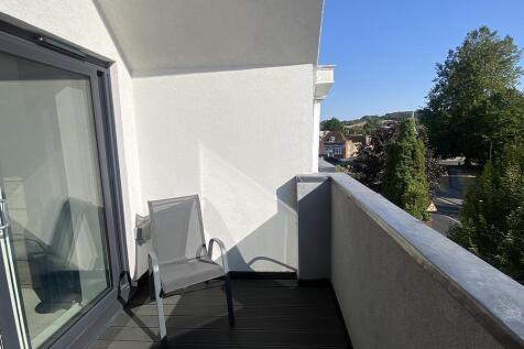 front balcony.jpg