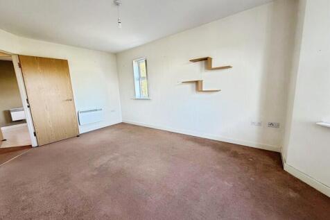 26 Garden Vale, Leigh photo 4