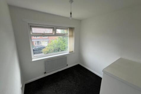 Collins Avenue, Stockton-on-tees, TS20 2QY photo 4