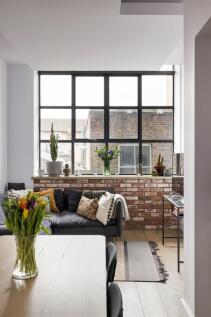 Chatham Place, E9