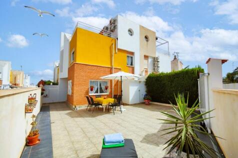 Los Altos Corner Quad House communal pool