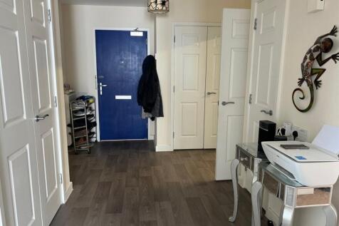 Lower Mardyke Avenue, photo 3