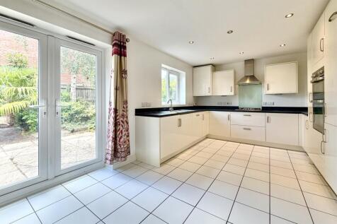 The Pines, Norwich, NR4 photo 4