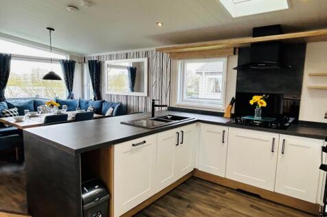 Open Plan Lounge Kitchen Diner