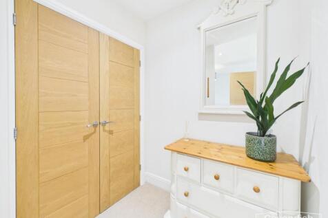 DRESSING AREA