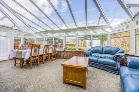 8 Topaz Grove, Waterlooville-Small-PorticoMarketin