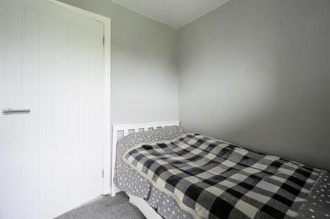25- Fronwynion LL414SE.jpg