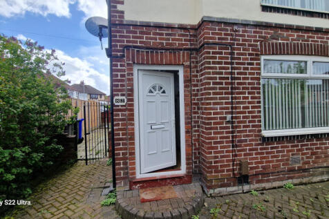 ,, Audenshaw, Manchester, Lancashire, M34 photo 3