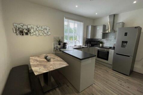 otley-road-ls6-4ba-1059323