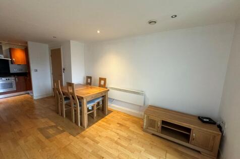 Magellan House, Leeds Dock, City Centre photo 3