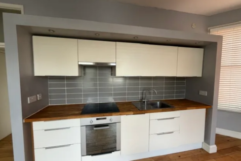 Parklands, Surbiton, Surrey, KT5 8EA photo 3