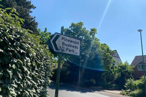 Pinewood Sign