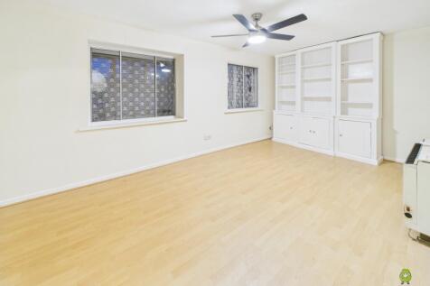 Presented by Clinton at EweMove Bexleyheath and Da