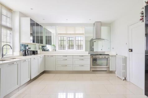 FOREST LODGE (35).jpg