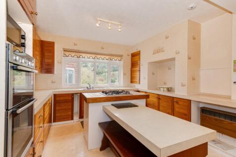 KITCHEN, DINING ROOM, LOUNGE AND GARDEN ROOM