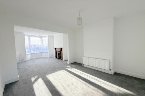 Albert Road, WELLINGBOROUGH photo 4