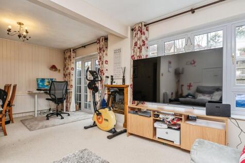 2. Livingroom