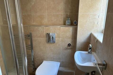 Shower room.jpg