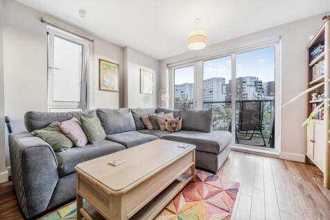 London, SE10 - property photo