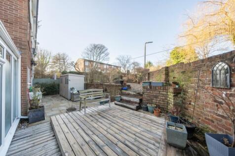 Rear garden - Ashwood - EweMove