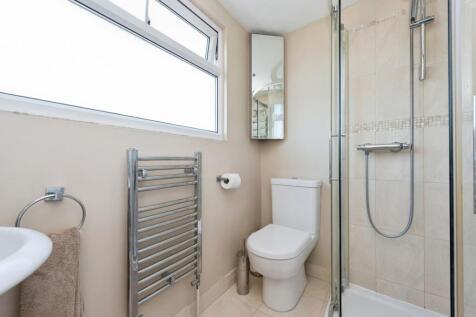 En-Suite Shower